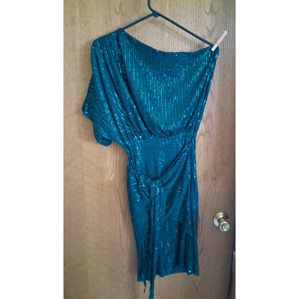 Youth Emerald Green Size Small Sequined Dress One Short Sleeve Shoulder 1 Tank